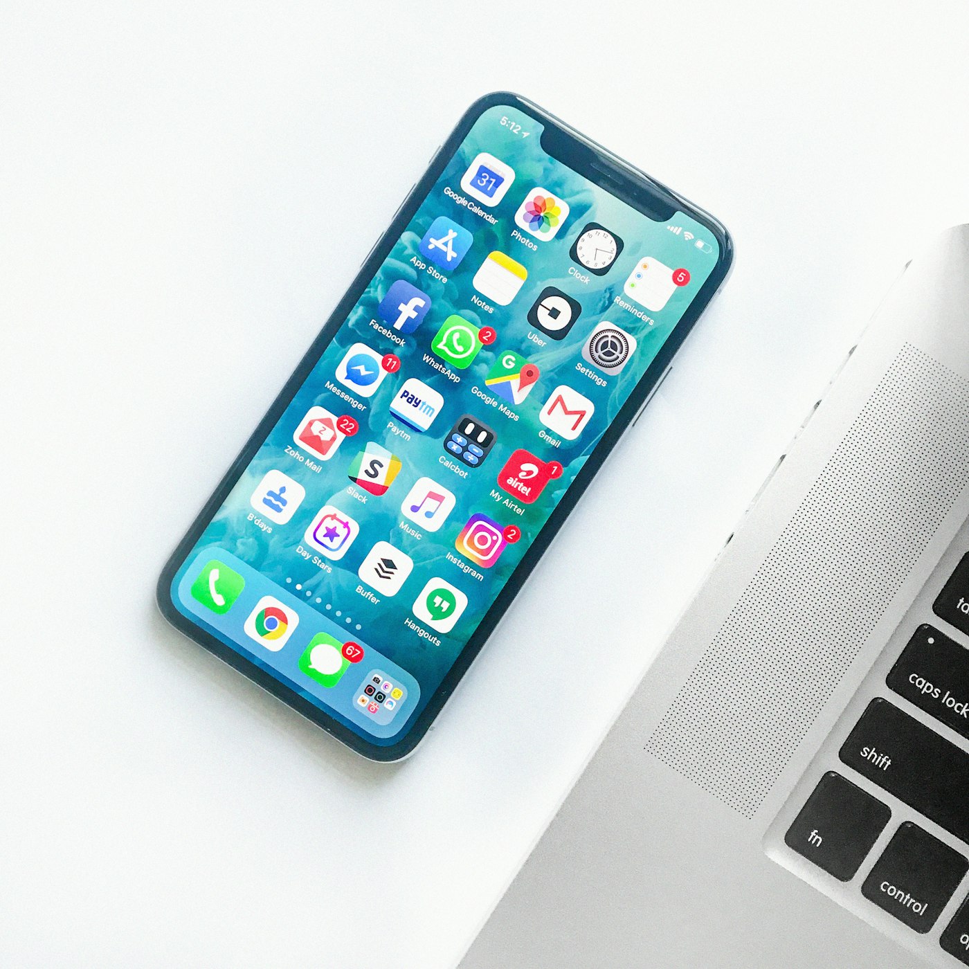 Bottom edge and charging port